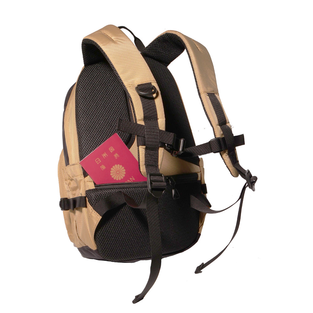 トラベルミニデイパック TRIGHT