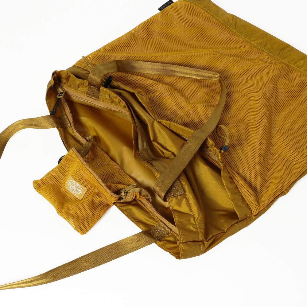 パッカブルトートバッグ