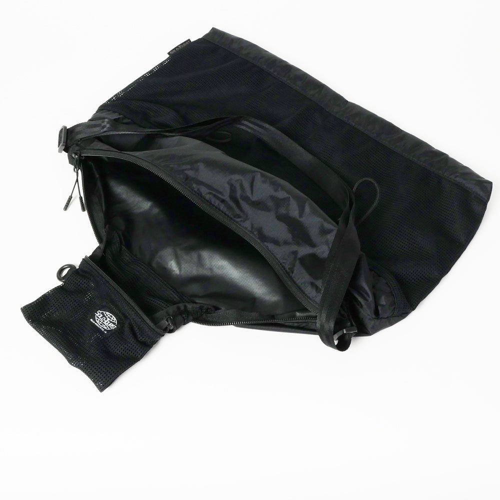 パッカブルショルダーバッグ