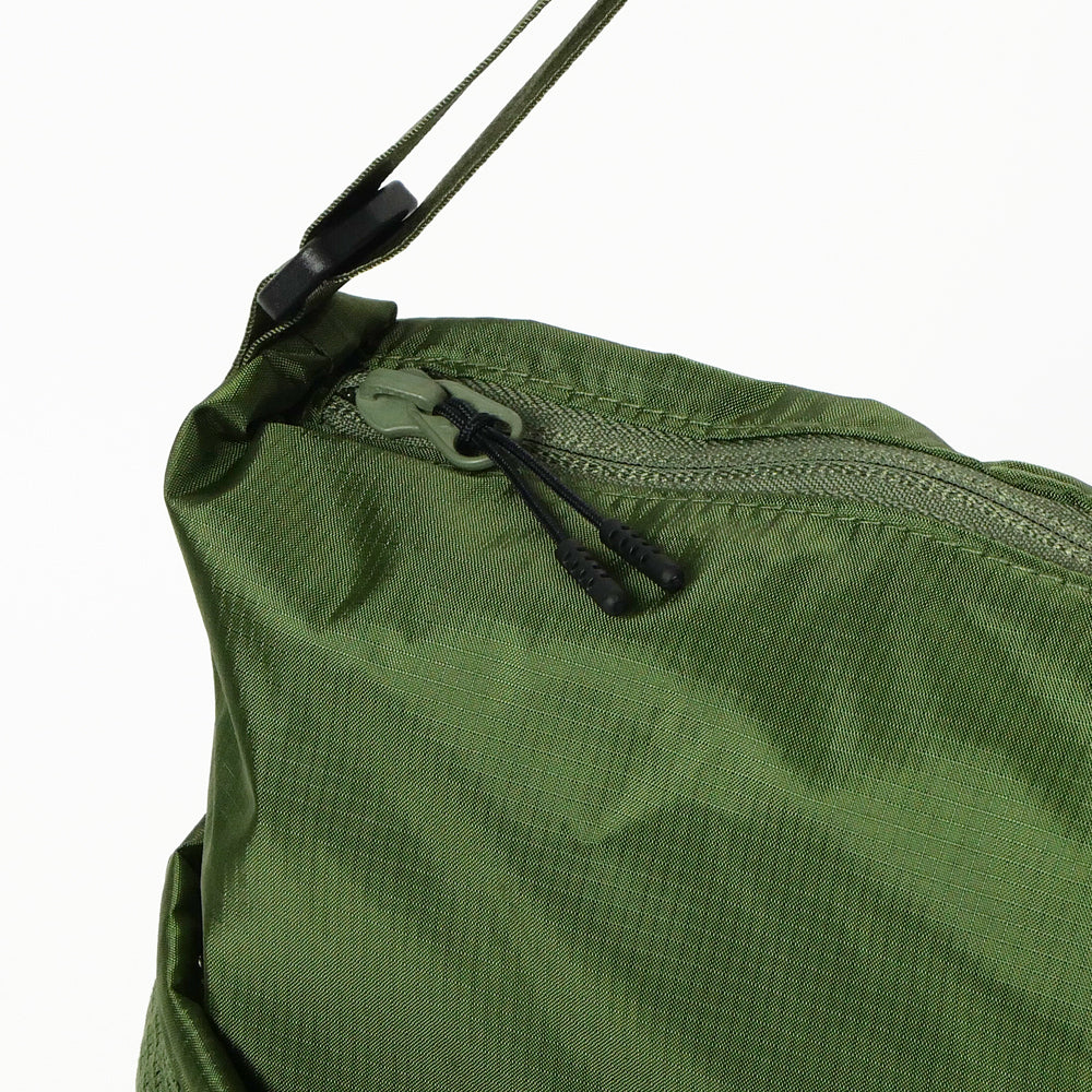 パッカブルショルダーバッグ