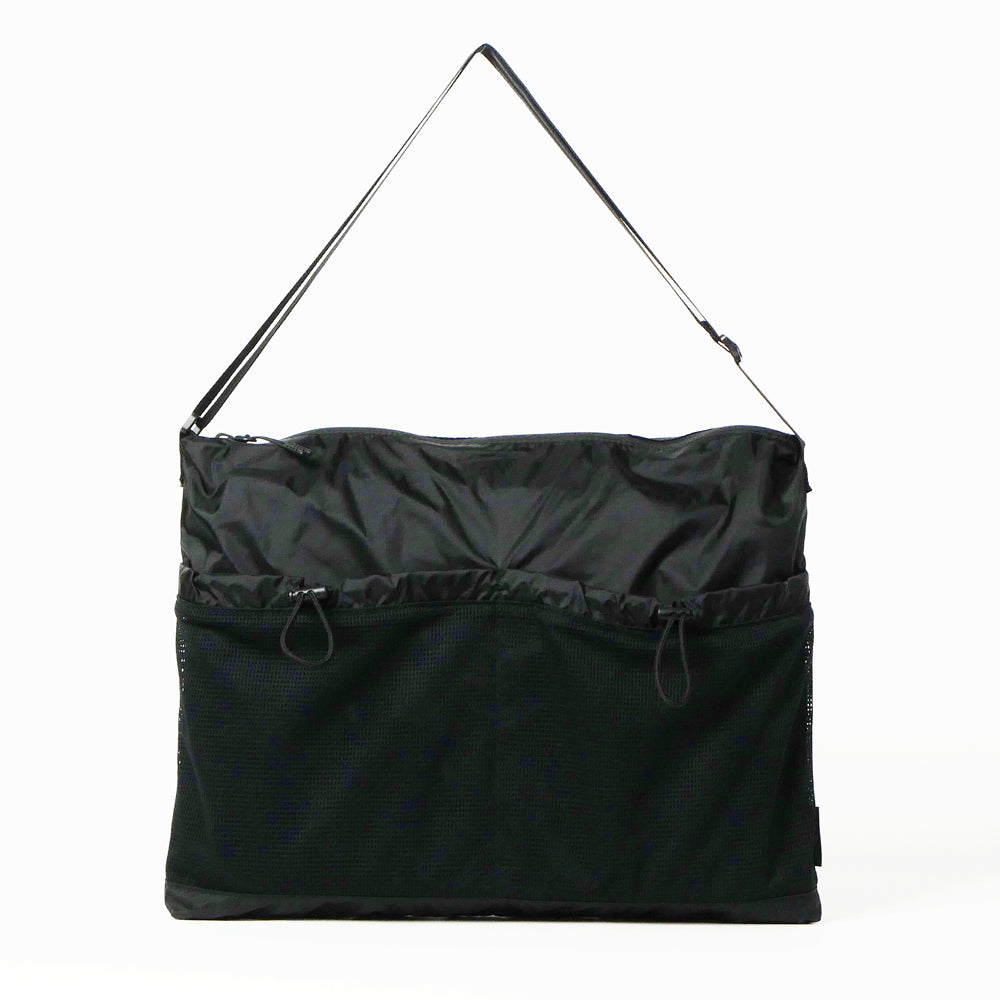 パッカブルショルダーバッグ